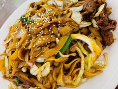 干炒牛河-煲煲掂风味煲仔饭餐厅(西区店)