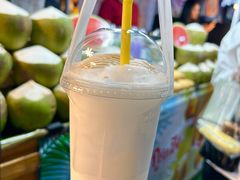 -席娜卡琳火车铁道夜市