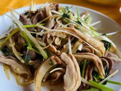 -鲤鱼塘农家山庄