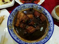 -侬佳蒸菜馆(听潮店)