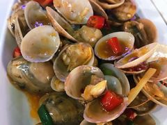 -四川小胡子海鲜(丁村万人海鲜广场店)