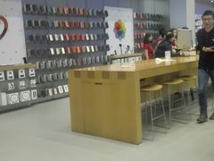 -Apple零售店(华贸购物中心店)