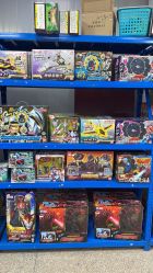 -逝水玩具折扣店