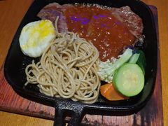 -豪客嘉族·麦尼顿西餐厅(乐福天下店)