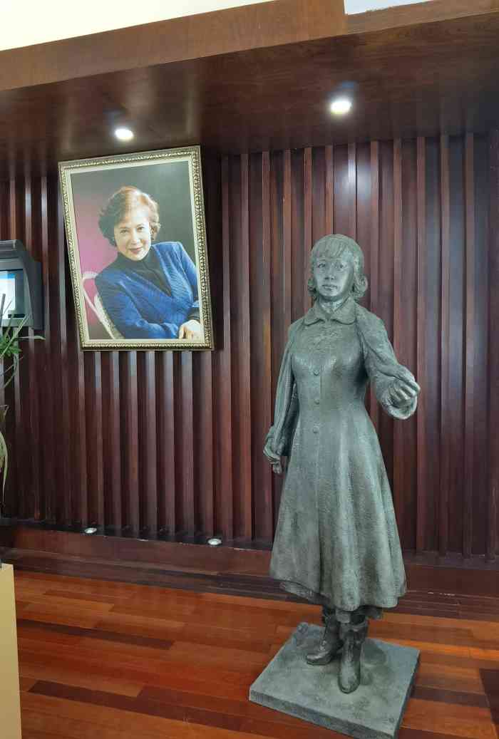 召稼楼之秦怡艺术馆★ -大众点评