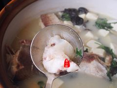 姜君千岛湖鱼头-姜君·千岛湖鱼头馆(浦东大道店)