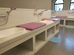 -龙格亲子游泳·水育早教运动中心(绿城店)
