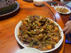 -巴音陶日故德烩菜馆(体育场店)
