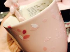 -星巴克(上海虹桥新天地二店)