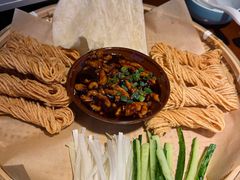 -魏铭鱼头捞饭(晋阳路店)