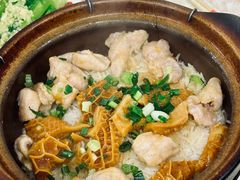-容里煲仔饭(利丰北路店)