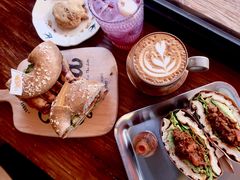 -Catch Bagel(芳草地店)