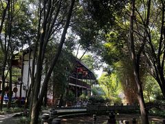 -土砂锅生态山庄·非遗砂锅雅鱼