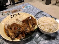 猪蹄面-贤花饭店(凯德店)