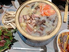 -华冠悠岚·庭院餐厅(青城后山店)