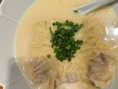 -乐忻皇朝(上海中心大厦店)