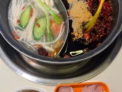 -钢管厂五区小郡肝串串香(蜀都万达店)