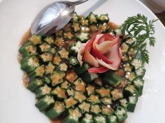 黑椒牛肉拼秋葵-将相和·海鲜蒸饺大连菜