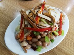凉菜拼盘-清真老铁家灌汤包