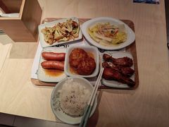 -老乡鸡(上海白玉兰广场店)