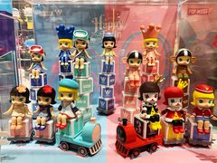 -泡泡玛特POPMART(上海环球港店)