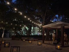 -三亚艾迪逊酒店·海滩烧烤 BARBACOA·现场乐队·浪漫晚餐·烧烤海鲜