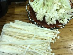 -鱼众不同·鸡公煲·烤全鱼(国顺路店)