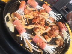 -三国惹火烤肉·中日韩烤肉集合店(百草路店)