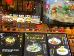-头上红煨盐鸡·非遗院子餐厅