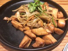 -塔哈尔·新疆盛宴(城西银泰店)