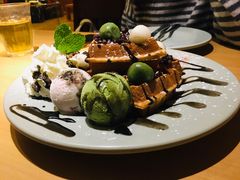 抹茶华夫-Lia Cafe Bar Restaurant松山咖啡屋