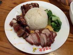三拼饭-澳门陈光记烧味饭店(南京德基广场店)