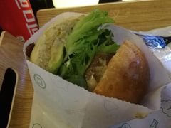 芝心手打牛肉堡-龙治汉堡(中华城店)