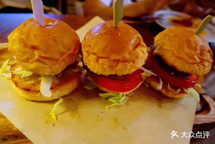 云顶餐吧·depot sport restaurant&bar牛肉迷你汉堡图片 - 第263张