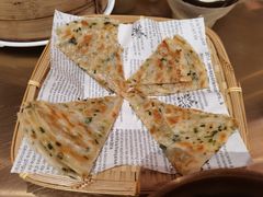 -龍堂蟹黄小笼包(德思勤四季汇店)