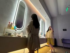 -涨巢·潮玩水疗局