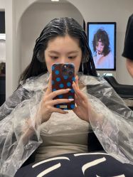 -SWANK SALON