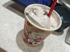 -DQ·蛋糕·冰淇淋(大宁国际商业广场店)