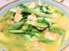 -丁里羊肉小镇(天鹅湖总店)
