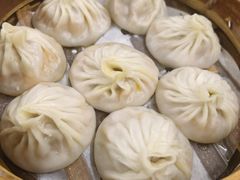 -莱莱小笼·乔艾