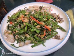 虾酱梅豆炒海兔-君霖海鲜私房菜(春柳店)