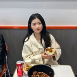 记住这个位置 排队一小时吃到了..！