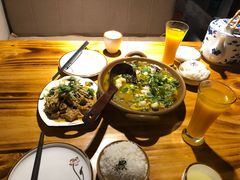 -东家小院金汤酸菜鱼(南阳路店)