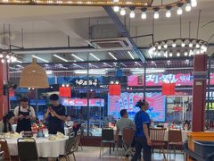 -刘姐啤酒鱼民族演艺餐厅(西街总店)