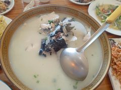 -美顺香食府鱼头老店(雪野湖店)