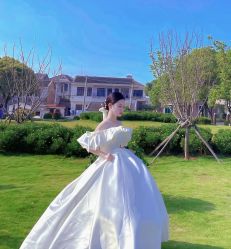 -LAFINE 兰斐婚纱礼服馆