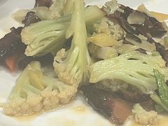-品泉餐厅·大盆鱼·走地鸡