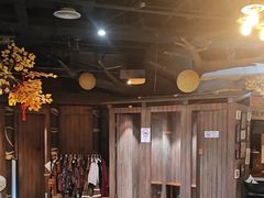 -暴风岛沉浸式体验馆(百联世纪店)