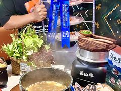 -芸山季·云南野生菌火锅(人民广场来福士店)
