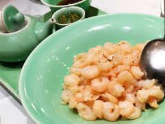 手剥龙井河虾仁-江南厨子·品苏杭(华润万象店)